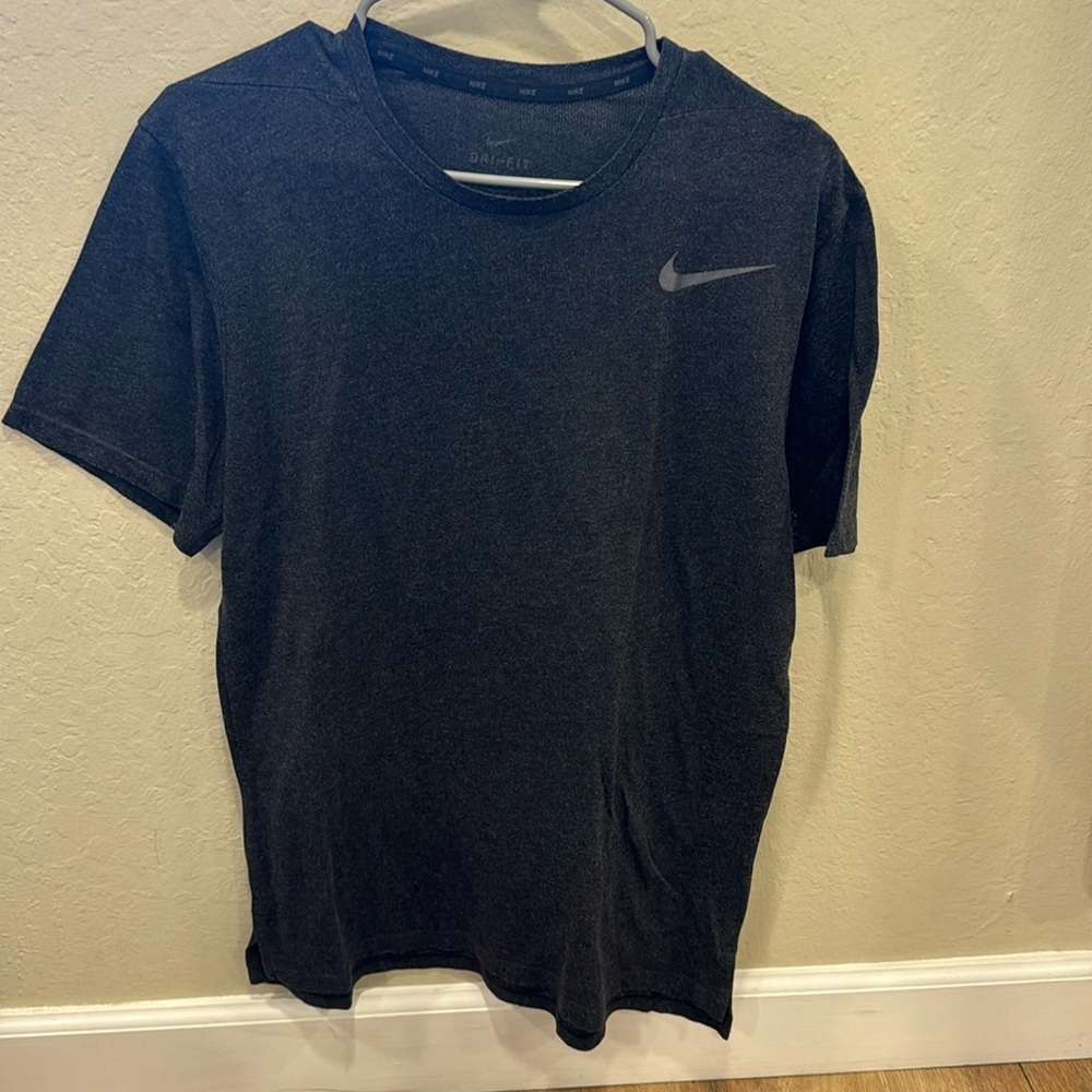 Nike t shirt